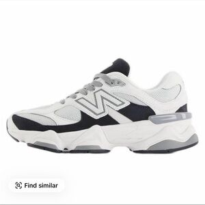 New Balance Black and White Sole Sneakers